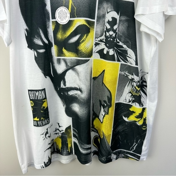 DC Batman 80 Years Anniversary AOP Comic Graphic Short-sleeve T-shirt NWOT 3XL - Picture 4 of 10